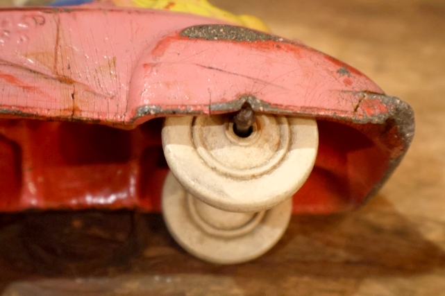 画像12: ct-260401-18 Donald Duck & Pluto / SUN RUBBER 1930's-1940's Car Toy