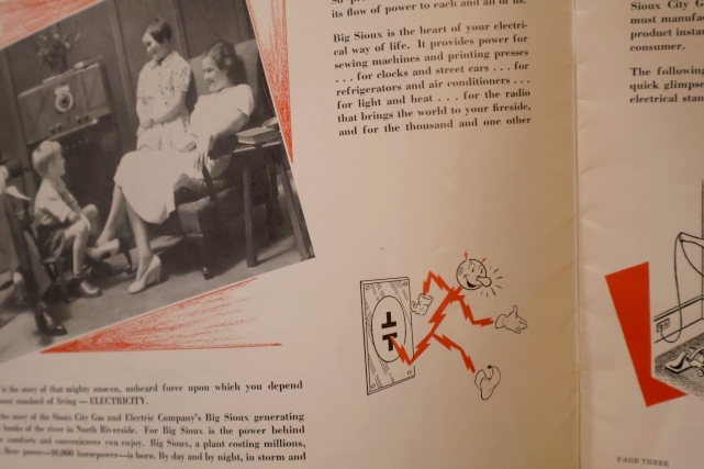 画像3: ct-260401-03 Reddy Kilowatt 1940's Sioux City Gas & Electric Company Booklet