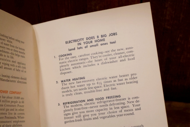 画像7: ct-260401-03 Reddy Kilowatt 1960's Electric Service Handbook