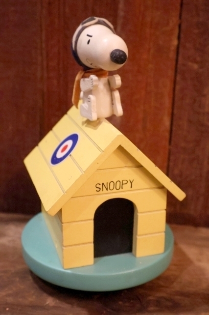 画像8: ct-260401-07 Snoopy / Schmid 1970's Flying Ace Musical Doghouse
