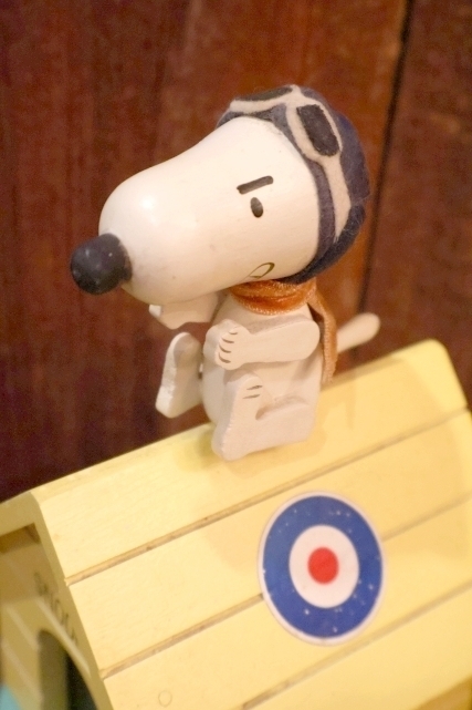 画像2: ct-260401-07 Snoopy / Schmid 1970's Flying Ace Musical Doghouse