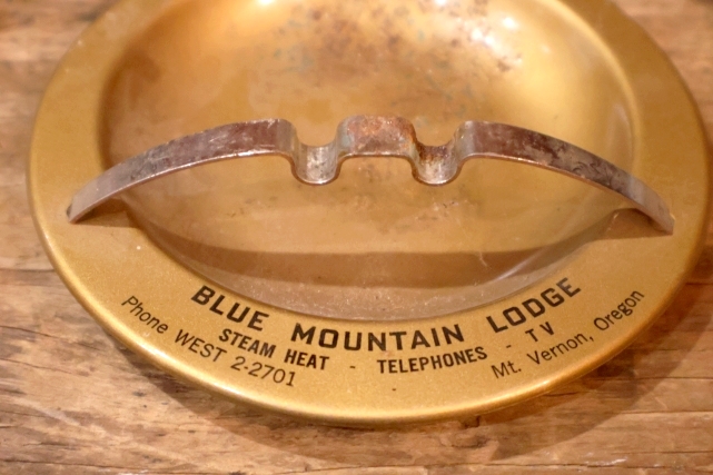 画像2: dp-260204-60 1950's Metal Ashtray "BLUE MOUNTAIN LODGE"