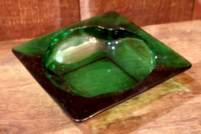 画像1: dp-260204-60 Anchor Hocking Forest Green 1950's-196's Glass Ashtray