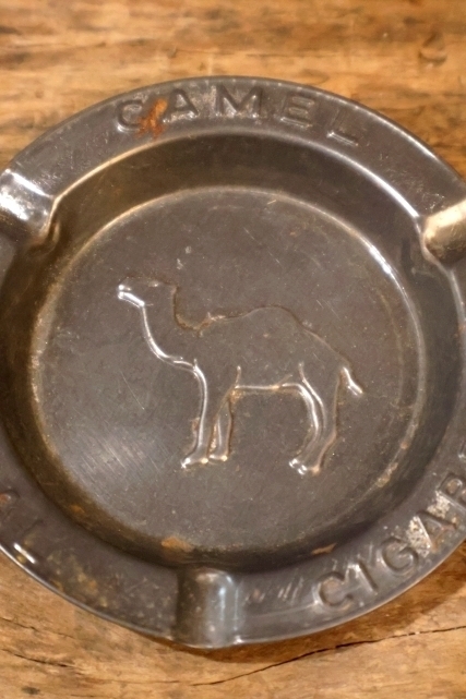 画像2: dp-260204-60 CAMEL  A REAL CIGARETTE Vintage Ashtray