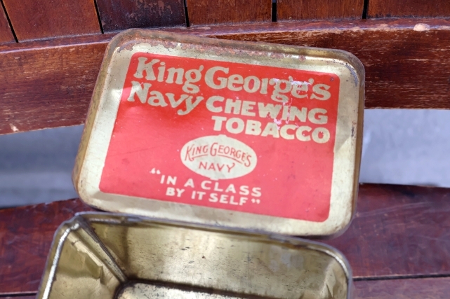画像8: dp-260501-04 ROCK CITY TOBACCO 1940's King George's Navy CHEWING TOBACCO CAN
