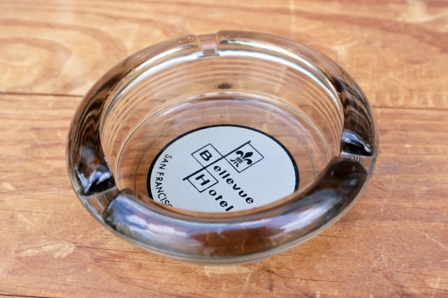 画像3: ct-260204-60 Bellevue Hotel VINTAGE GLASS ASHTRAY