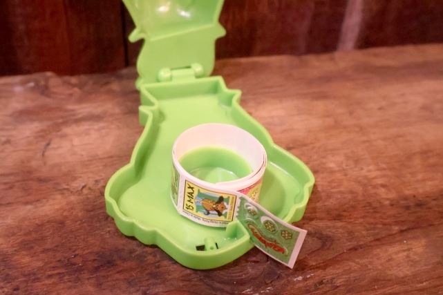 画像5: ct-250205-01 Grinch / How the Grinch Stole Christmas 2000 Wendy's Kid's Meal Toy "Grinch Sticker Dispenser"