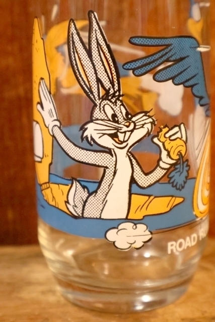 画像3: gs-260601-02 Bugs Bunny, Road Runner & Wile E. Coyote / PEPSI 1979 Collector Series Glass