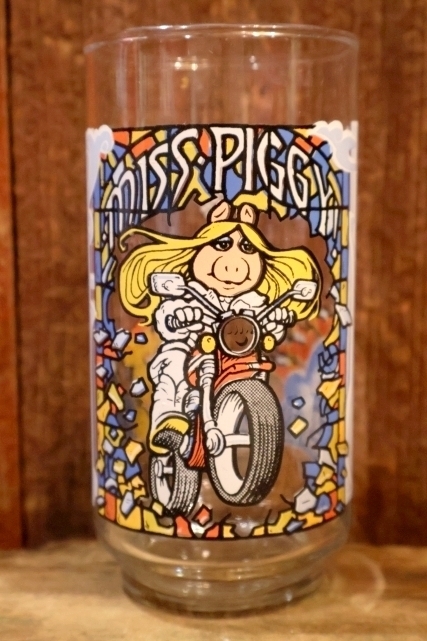 画像1: gs-260601-06 Muppets / McDonald's 1981 "The Great Muppet Caper!" Miss Piggy Glass