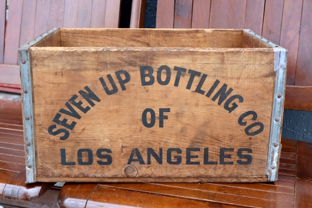 画像1: dp-260601-18 SEVEN UP 7 Up / 1960's Wood Crate Box