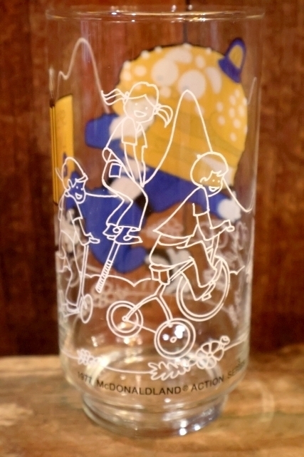 画像4: gs-260801-05 McDonald's / 1977 McDONALDLAND Action Series Glass "Big Mac Police"