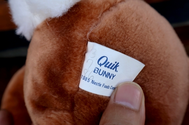 画像10: ct-260801-59 Nestlé / Quik Bunny 1980's Plush Doll