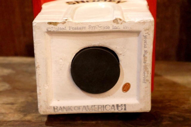 画像9: ct-260801-02 Snoopy / Determined 1970's Coin Bank "Snoopy House"