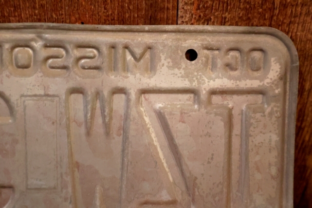 画像7: dp-250205-21 License Plate 1980's MISSOURI "TZW 327"
