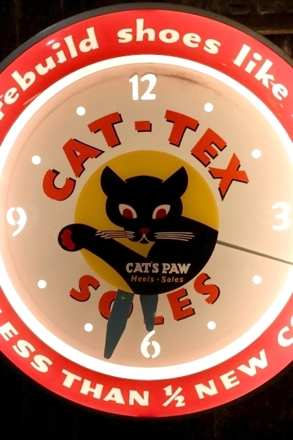 画像2: dp-260520-03 CAT-TEX 1940's-1950's Light-Up Wall Clock