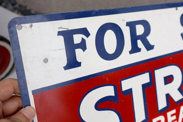 画像2: dp-260901-12 STROUT REALTY METAL SIGN