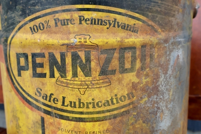画像2: dp-260901-35 PENNZOIL 1950's-1960's 5 U.S. GALLONS MOTOR OIL CAN
