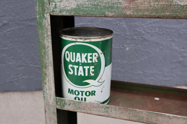 画像12: dp-260901-15 QUAKER STATE MOTOR OIL 1950's ONE U.S. QUART CAN DISPLAY RACK