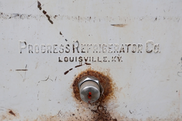 画像3: dp-260922-02 7 Up 1950's ROGRESS REFRIGERATOR CO. Metal Cooler Box