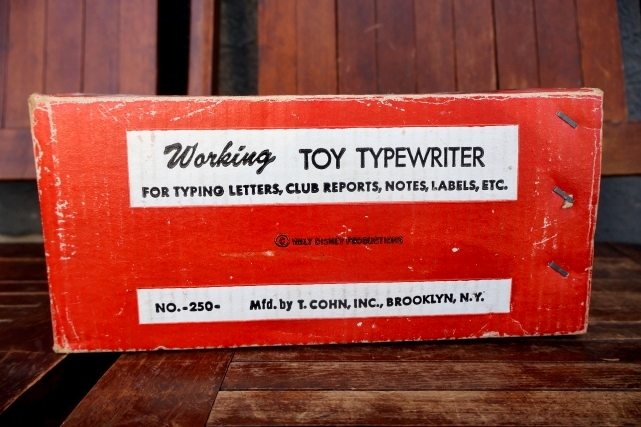 画像25: ct-261014-49 Mickey Mouse Club / T.COHN INC. 1950's MOUSKETEER TYPEWRITER 