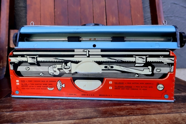 画像14: ct-261014-49 Mickey Mouse Club / T.COHN INC. 1950's MOUSKETEER TYPEWRITER 