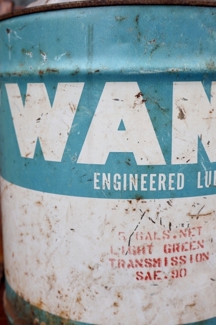 画像2: dp-260901-43 WANDA 1960's ENGINEERED LUBRICANTS 5 U.S. GALLONS CAN